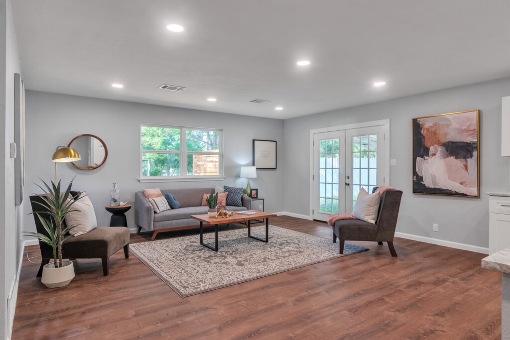 We buy old houses in Temple Texas and make them new