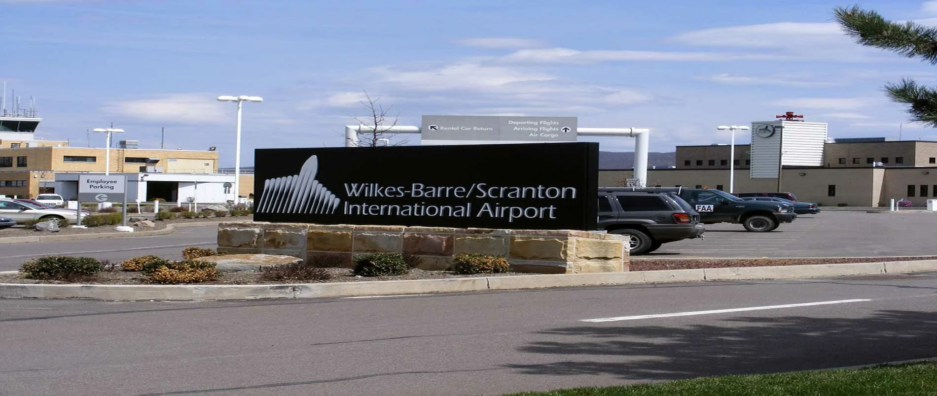 Scranton Wilkes-Barre international Airport main sign