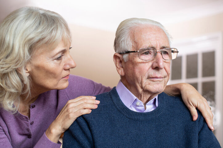 Confused-Senior-Man-Suffering-With-Depression-And-Dementia-sell-a-house-salem-keizer-woodburn-bridgetown-home-buyers
