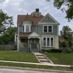 Image of a Chicago area home in fair condition, homes like this can become the subject of divorce proceedings and finding the best solution to sell is often required. Joe Homebuyer of Chicagoland can help identify the best solution to sell.