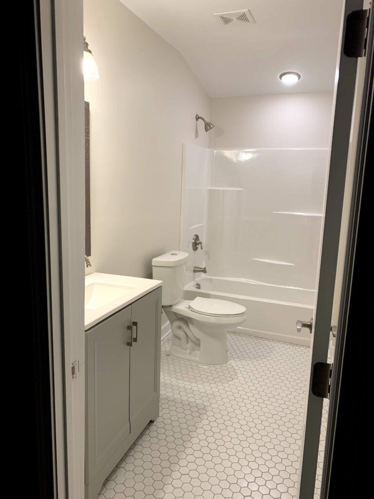 After Photos of a KY Hoarder House Bathroom