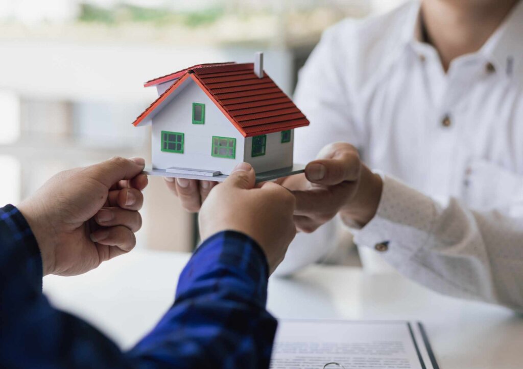 Amy Buys Houses - we buy house in cash in cash