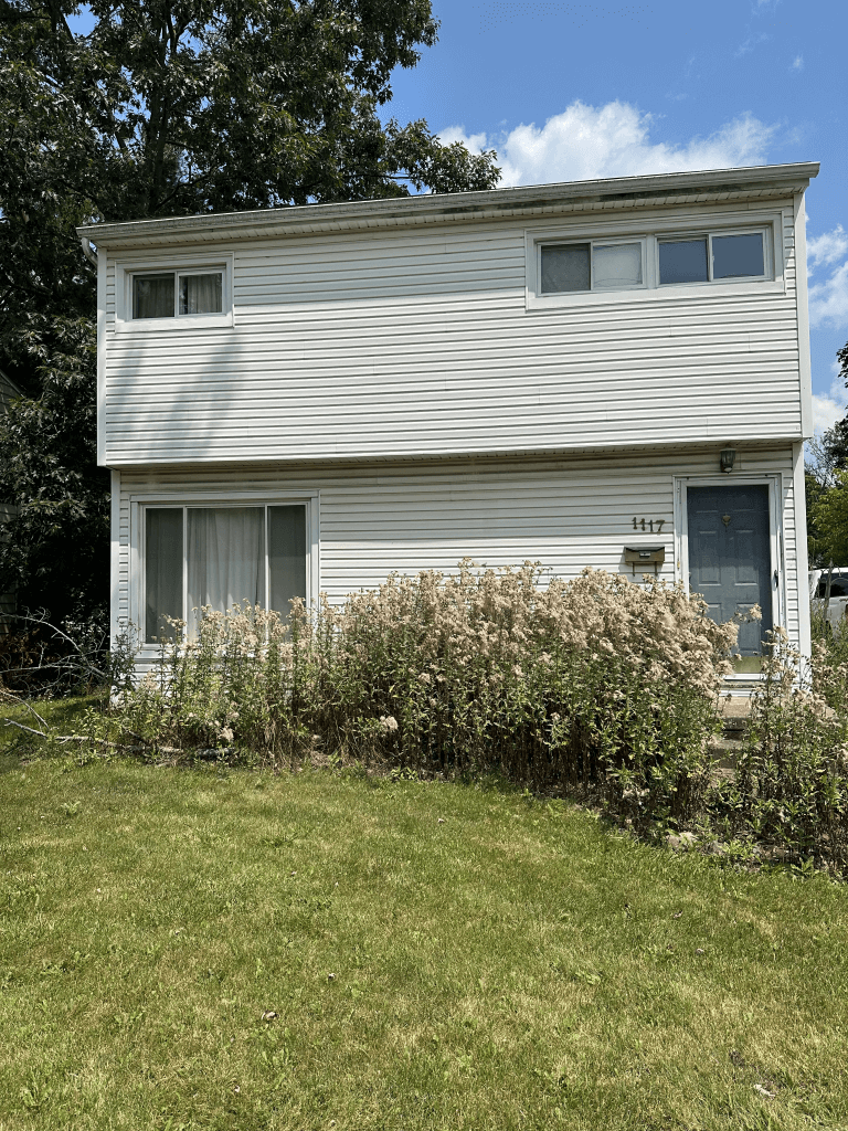 House sold fast as-is in Cuyahoga Falls OH