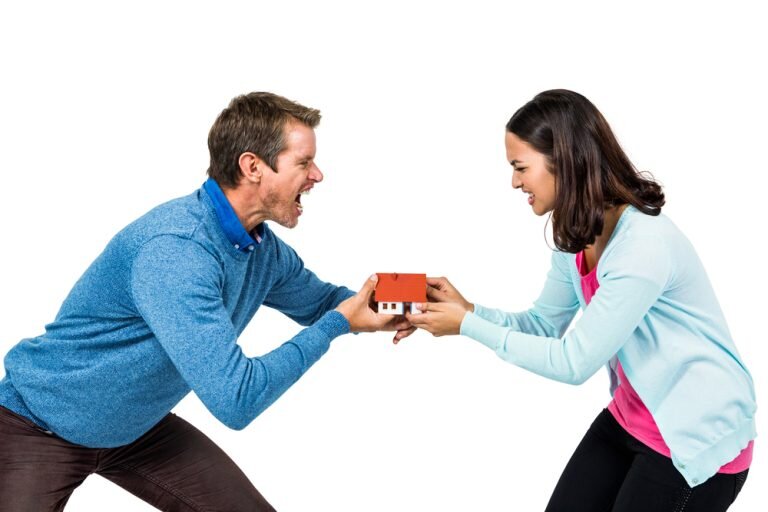 What to Do If One Spouse Won’t Sell the House During Divorce