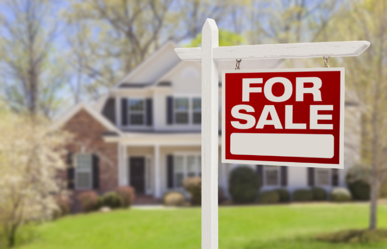 When Should You Sell Your Home in a Divorce?