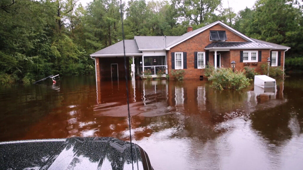 Sell my flooded house for cash