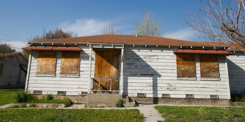 How to Handle an Abandoned Mobile Home In Texas