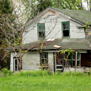 What You Can Do With an Abandoned Mobile Home In Texas