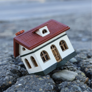 Selling a Mobile Home That Has Foundation Issues in Oklahoma