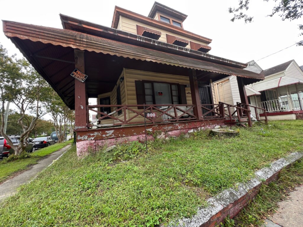 Selling Distressed Property Selling Distressed Property