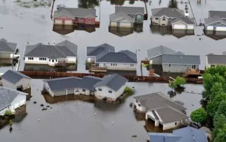 Selling Land in Flood Zones or Wetlands in Washington State