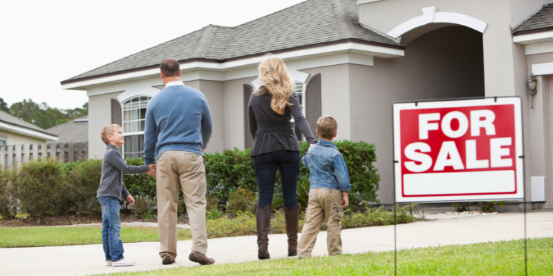 Selling Property to a Family Member in Knoxville