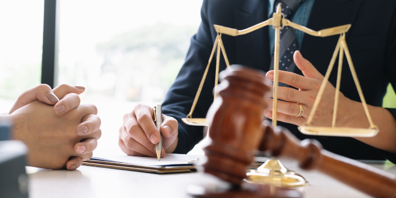 Do You Need a Lawyer to Sell a House In Knoxville