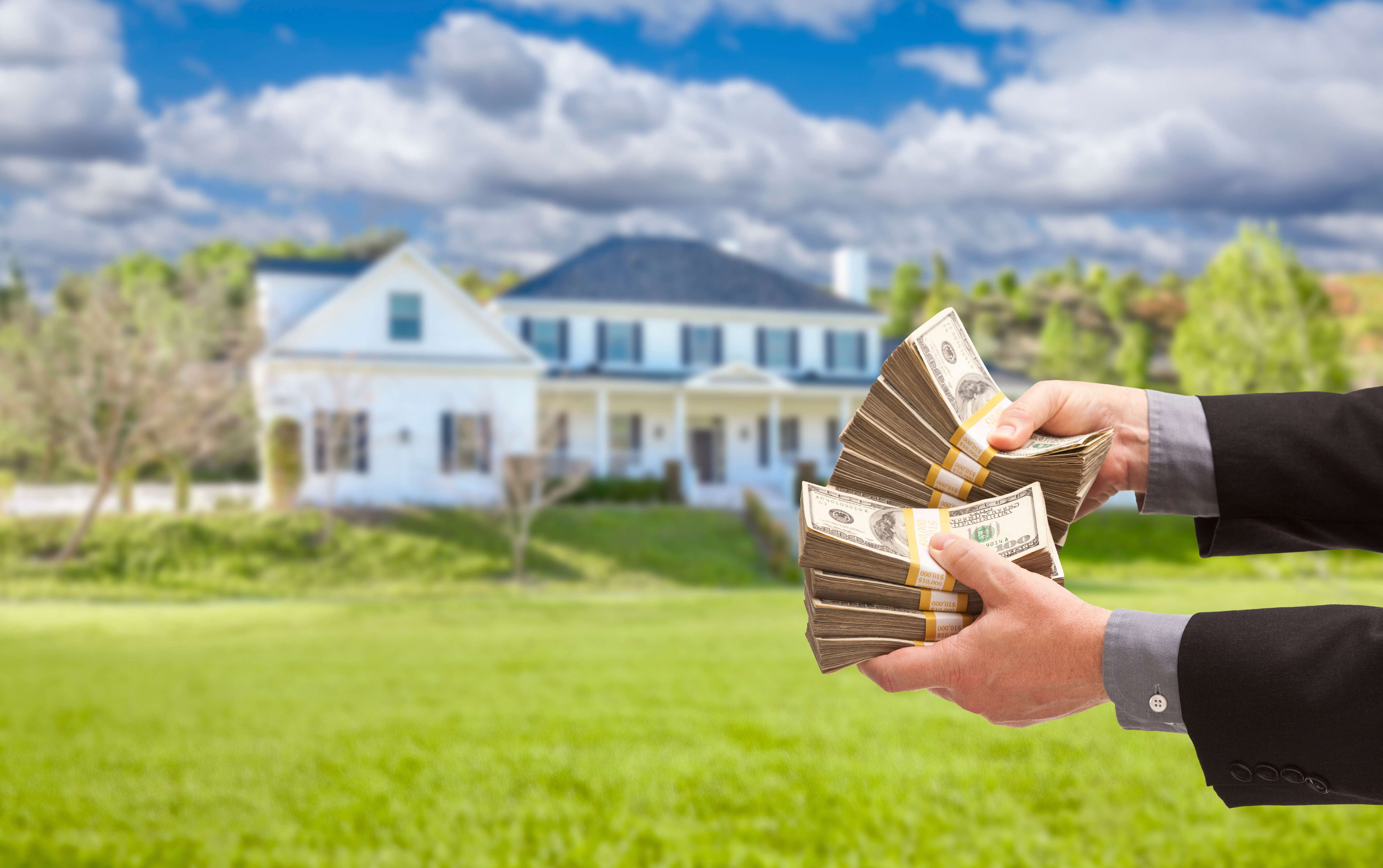 Should You Sell Your Home to a Cash Investor?