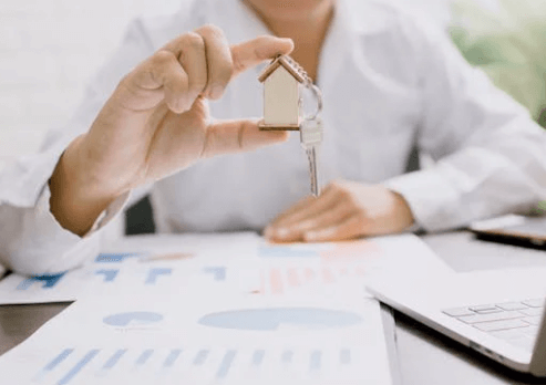 investors buying properties in Englewood Florida
