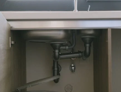 appraisers look under sinks