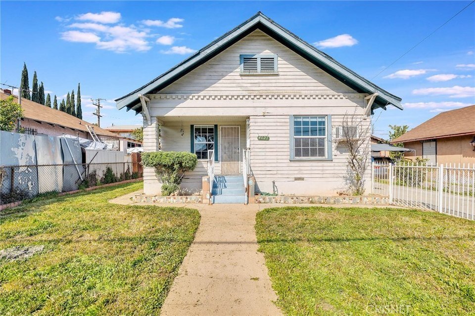 boyle_heights_bungalow_house