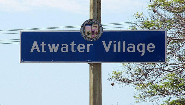 sell-my-house-fast-atwater-village-street-sign