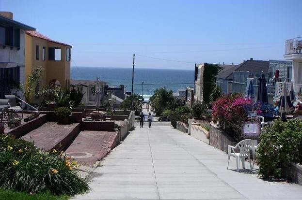 manhattan-beach-ca-house-view