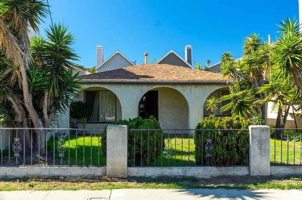 redondo-beach-code-violation-house