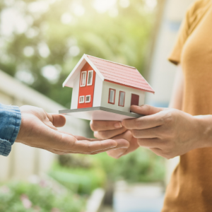 Can You Sell A Hoarder House In Texas