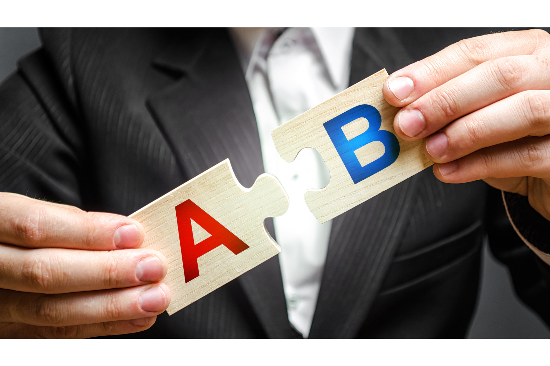 5 Reasons Why You Should Work With a Hybrid Real Estate Agent When Buying or Selling a Home