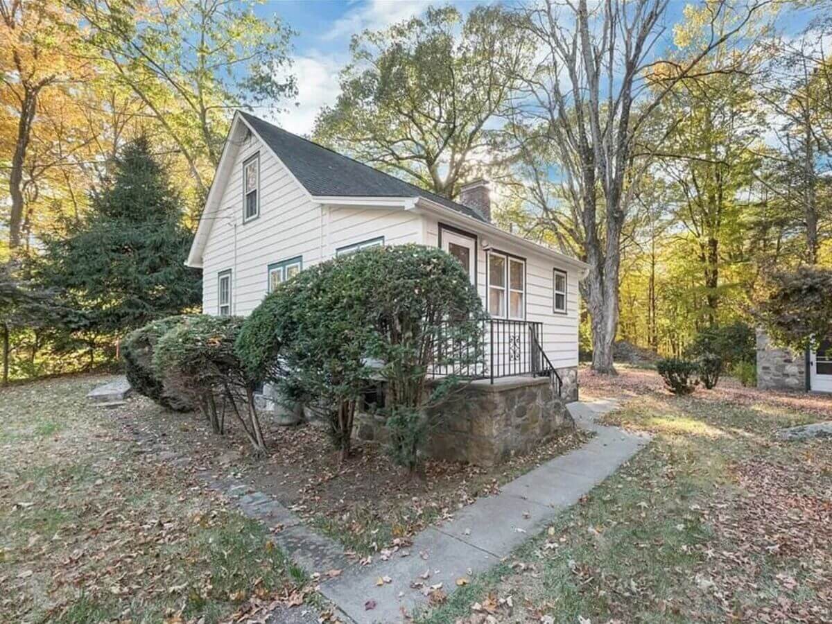 Putnam Valley NY home purchased privately before seller's cross-country move