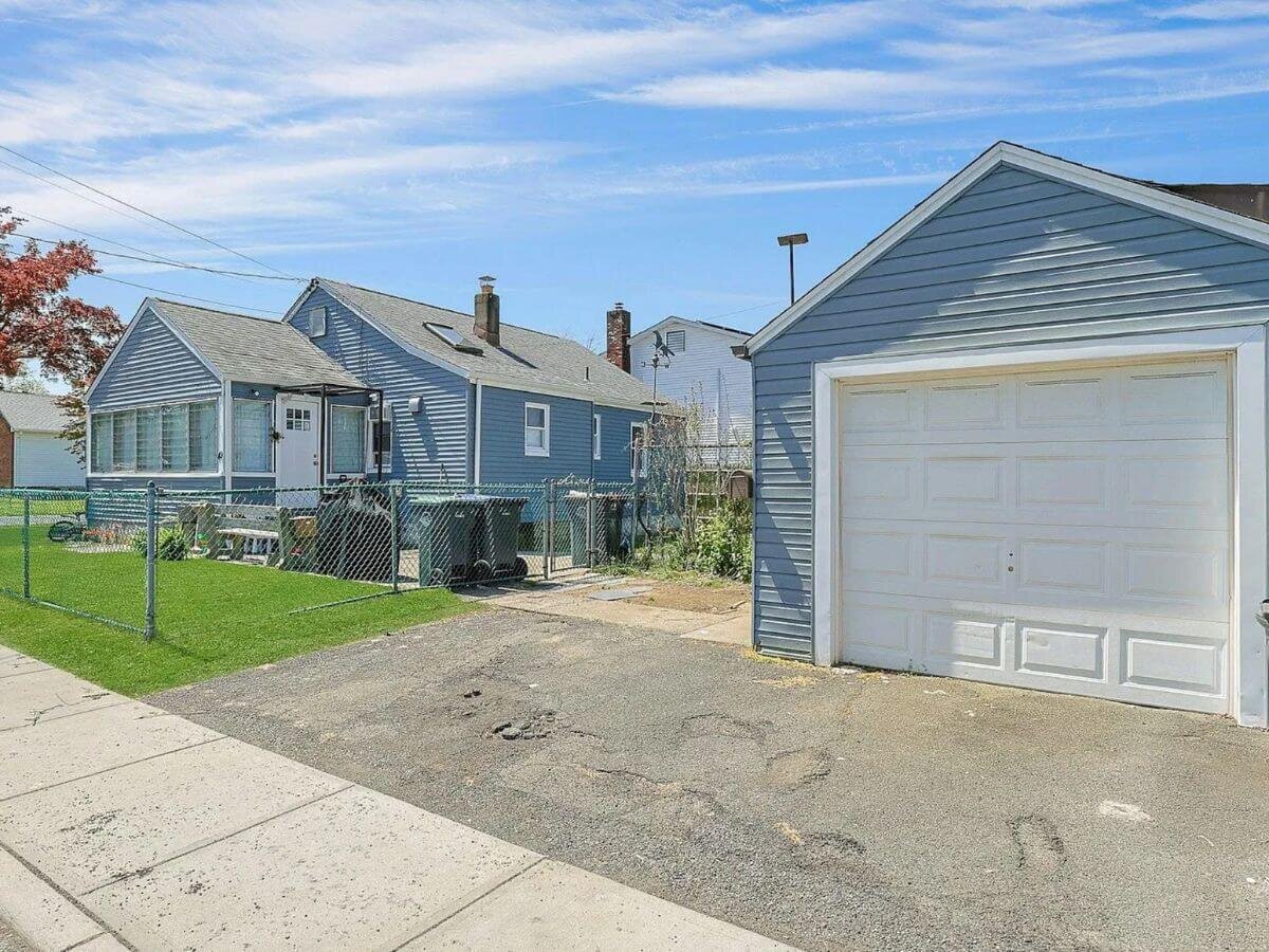 West Haverstraw NY house bought as-is for cash by Sell Now Homebuyers