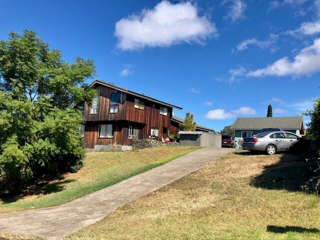 House and cottage in Kula, Hawaii that sold for all cash