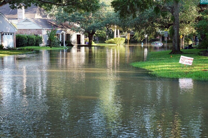 How to Sell a House With Flood Damage in Texas