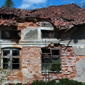 Handle Selling a Distressed Home Texas