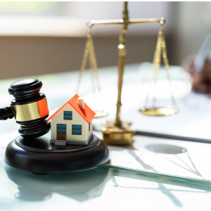 Selling a Home With a Pending Lawsuit Texas