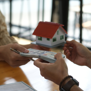 Steps to Sell a Distressed Home in Fort Worth