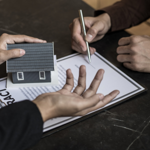 How to Deal with a Buyer’s Loan Not Clearing on Closing Day In Texas