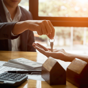 How to Get Your Name Taken Off a Mortgage After Divorce In Texas