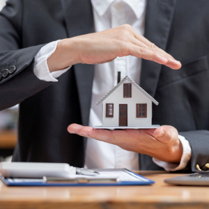 Can I Sell My House With an Open Insurance Claim in Dallas