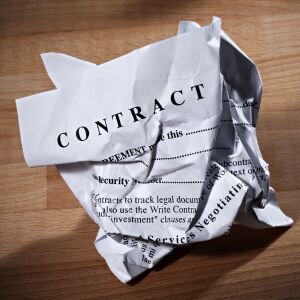 How to Exit a Real Estate Contract With a Realtor in Dallas