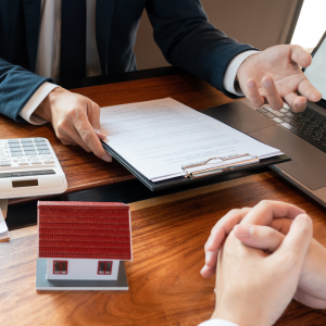 How to Pick a Title Company In Texas