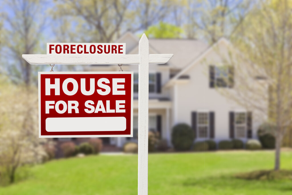 can you sell a house in foreclosure in Texas