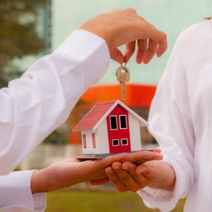 Steps to Sell a Hoarder House in Texas
