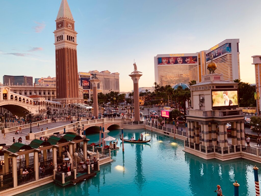 Las Vegas NV Wholesale Real Estate | Reivesti