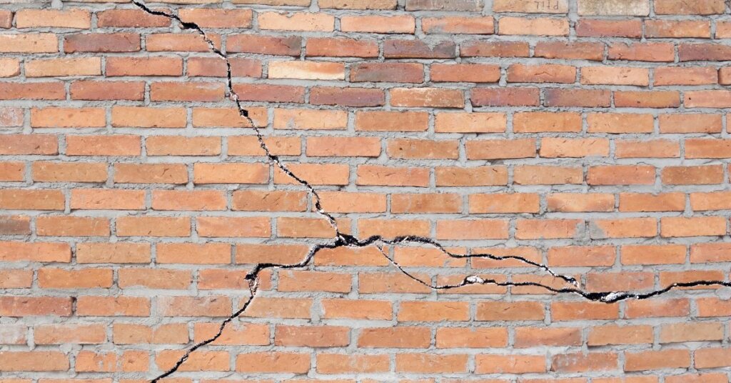 cracks in on the walls
