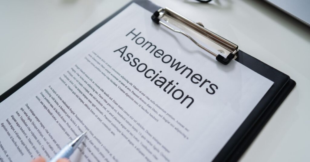 Steps to Sell a House With an HOA Lien