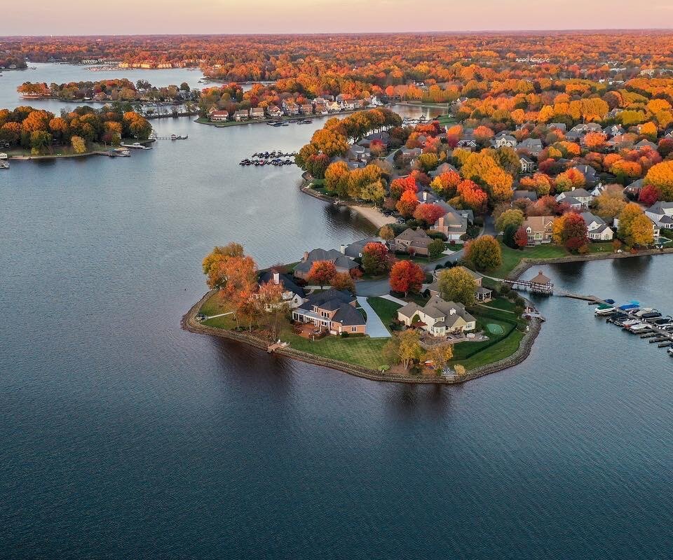 Large homes on the lake in Davidson, NC