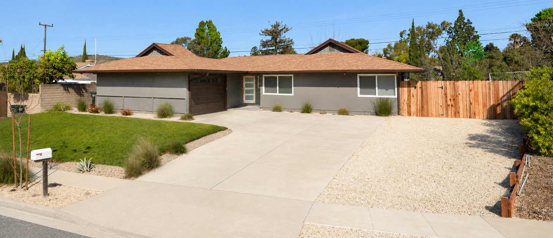 Thousand Oaks Home Sold Cash To Quick Home Offers - Modern Ranch Style Home After A Rehab