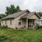Older home in Smithville Missouri being sold during divorce situation