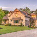 What Season Should You Sell Your Home in Hamilton