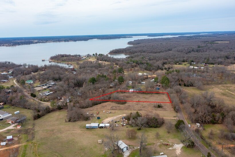 1.62 Ac land in Lake fork, all utilities available, Quitman, Tx, RV