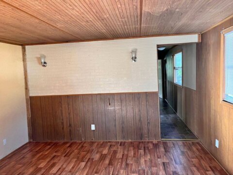 Mobile Home For Sale Rockdale, TX (1)