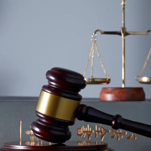 Selling a Property With a Pending Lawsuit 